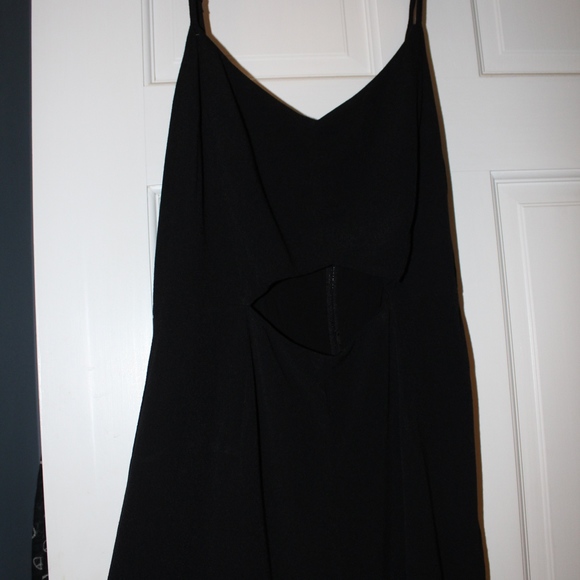 romper, black, light, casual, night out, dinner - Picture 3 of 4